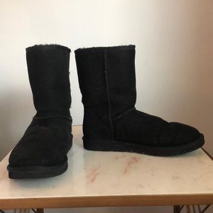 Classic Short Black UGG Boots size 9